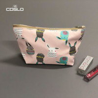 Pouch with Easter bunnies