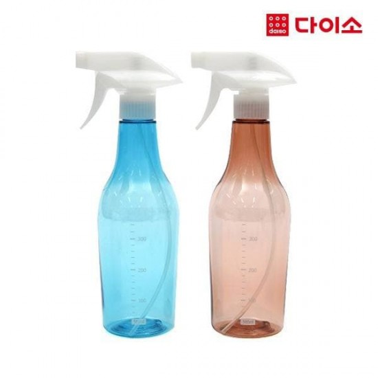 Daiso Plastic spray bottle 500ml 