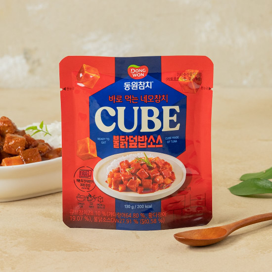 Dongwon Tuna Cube Hot Chicken Rice Sauce 130g
