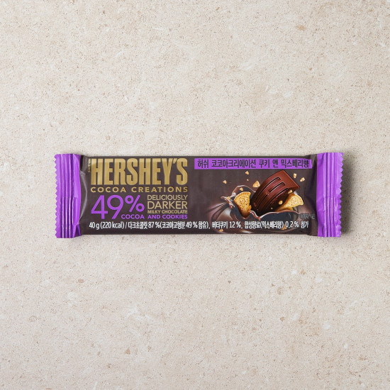 Lotte Hershey Cocoa Cookies & Mix Berry 40g